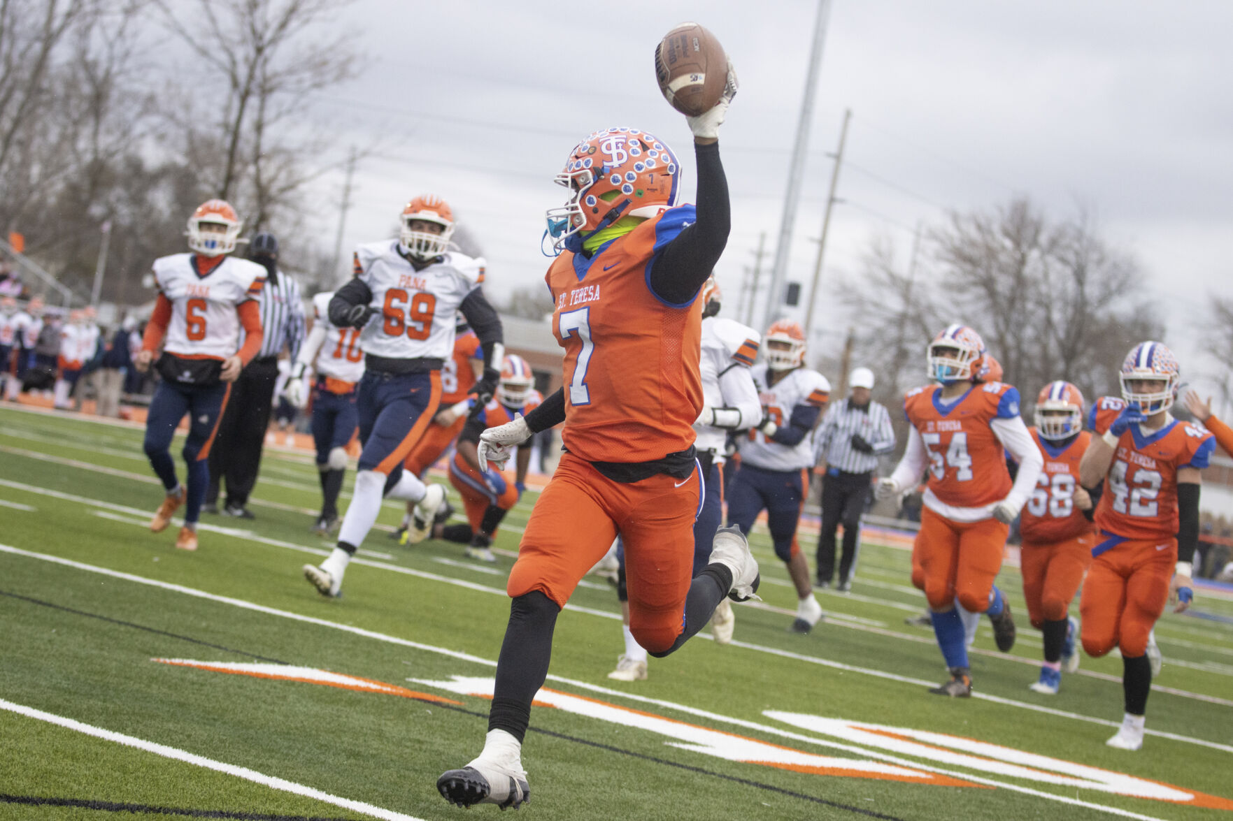 111322-dec-spt-pana-st-teresa-football-gallery_02.JPG Brycen Hendrix